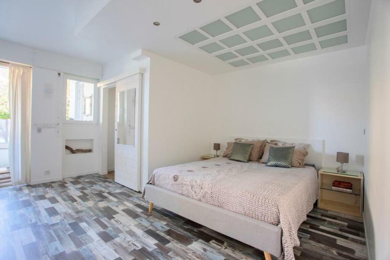 Grand Studio neuf face port et plage, parking privé Golfe-Juan Eksteriør billede